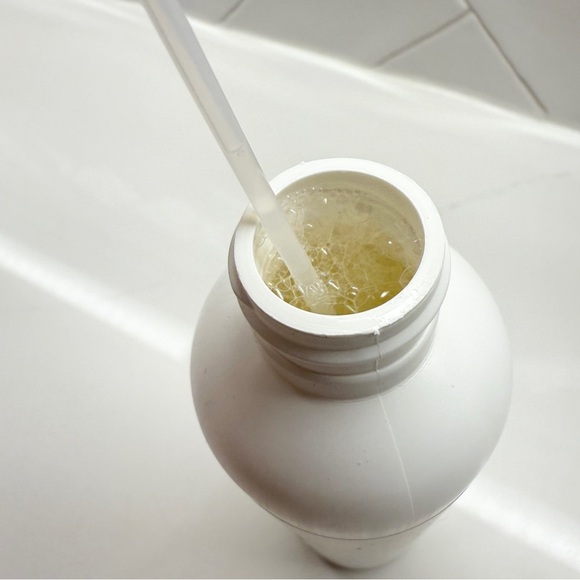 REVLON Dual Conditioner for Synthetic Hair Extensions/ Wigs 8oz Spray NEW RARE - Picture 7 of 7